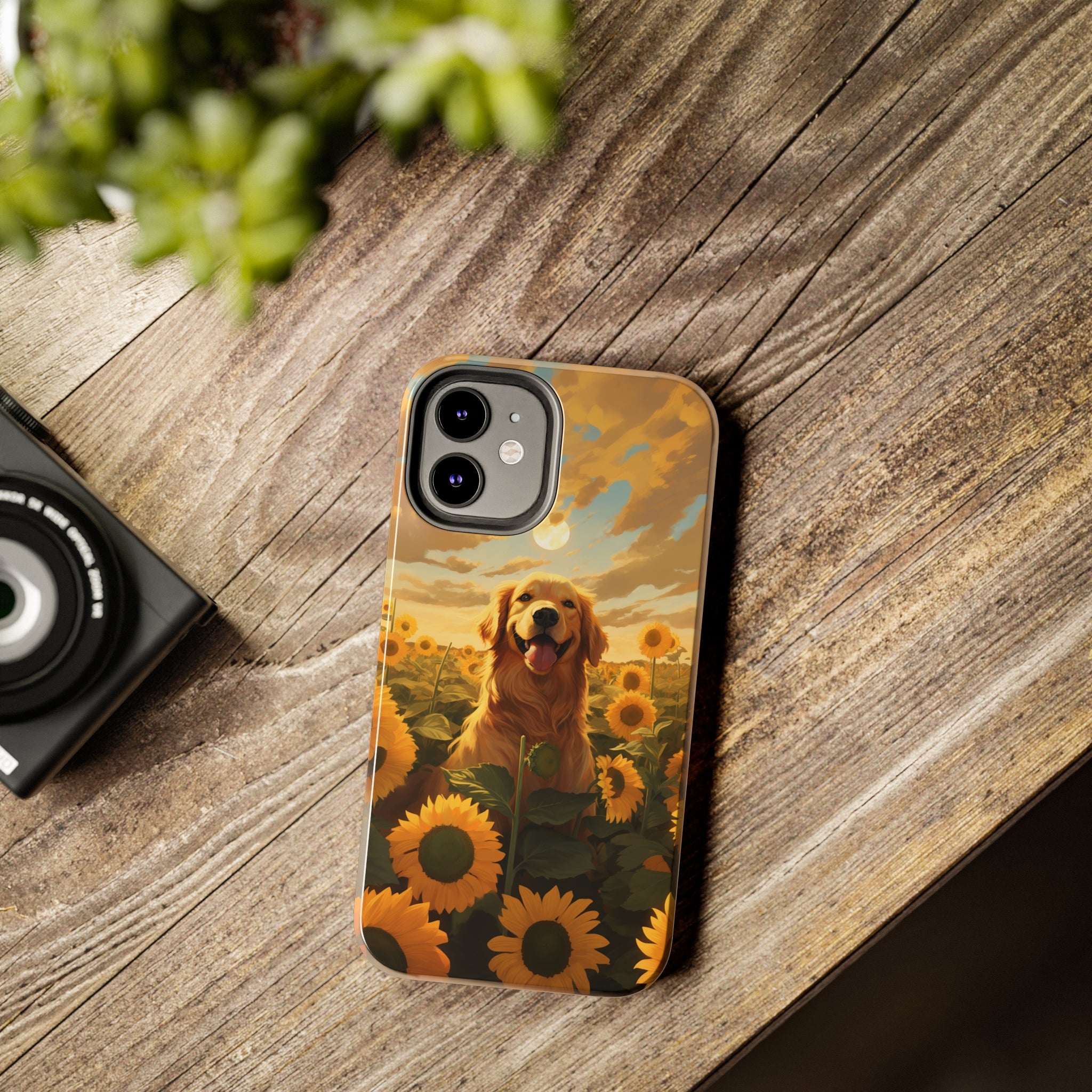 Golden Retriever Love: Impact-Resistant iPhone Case