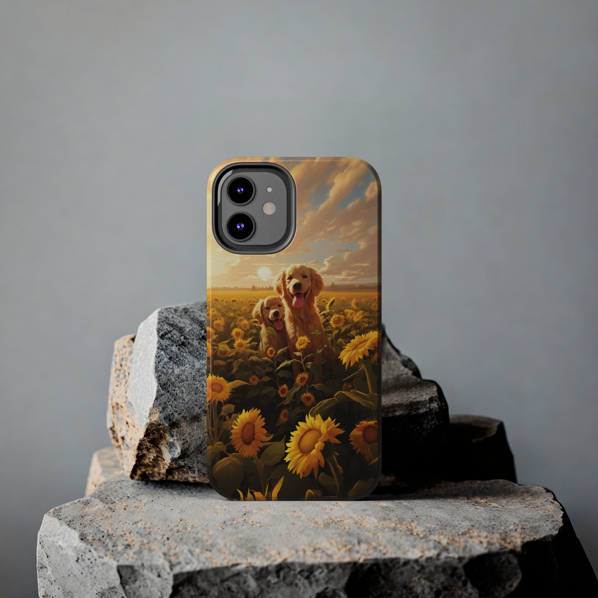 Golden Retriever Love: Impact-Resistant iPhone Case