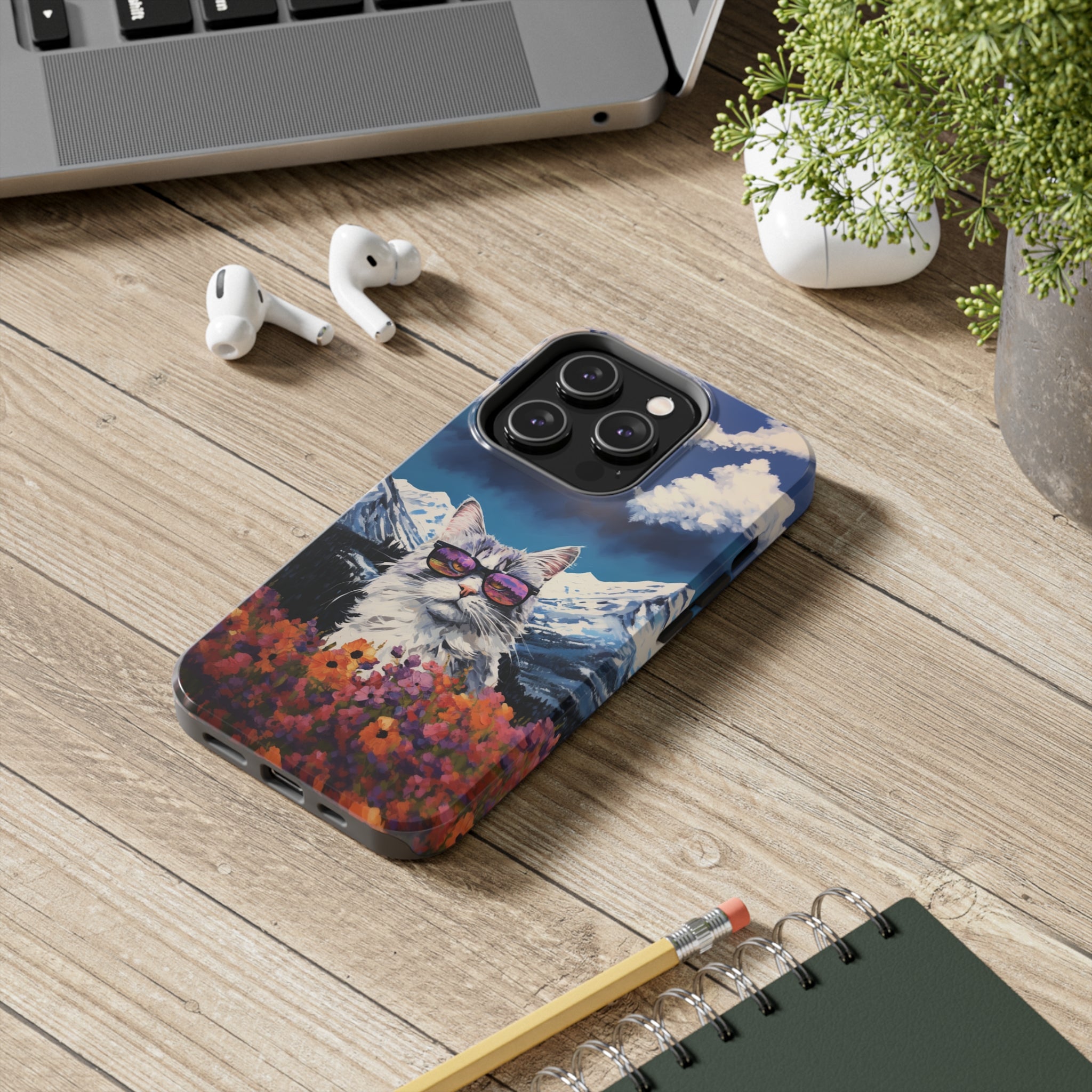 Maine Coon Magic: Impact-Resistant iPhone Case