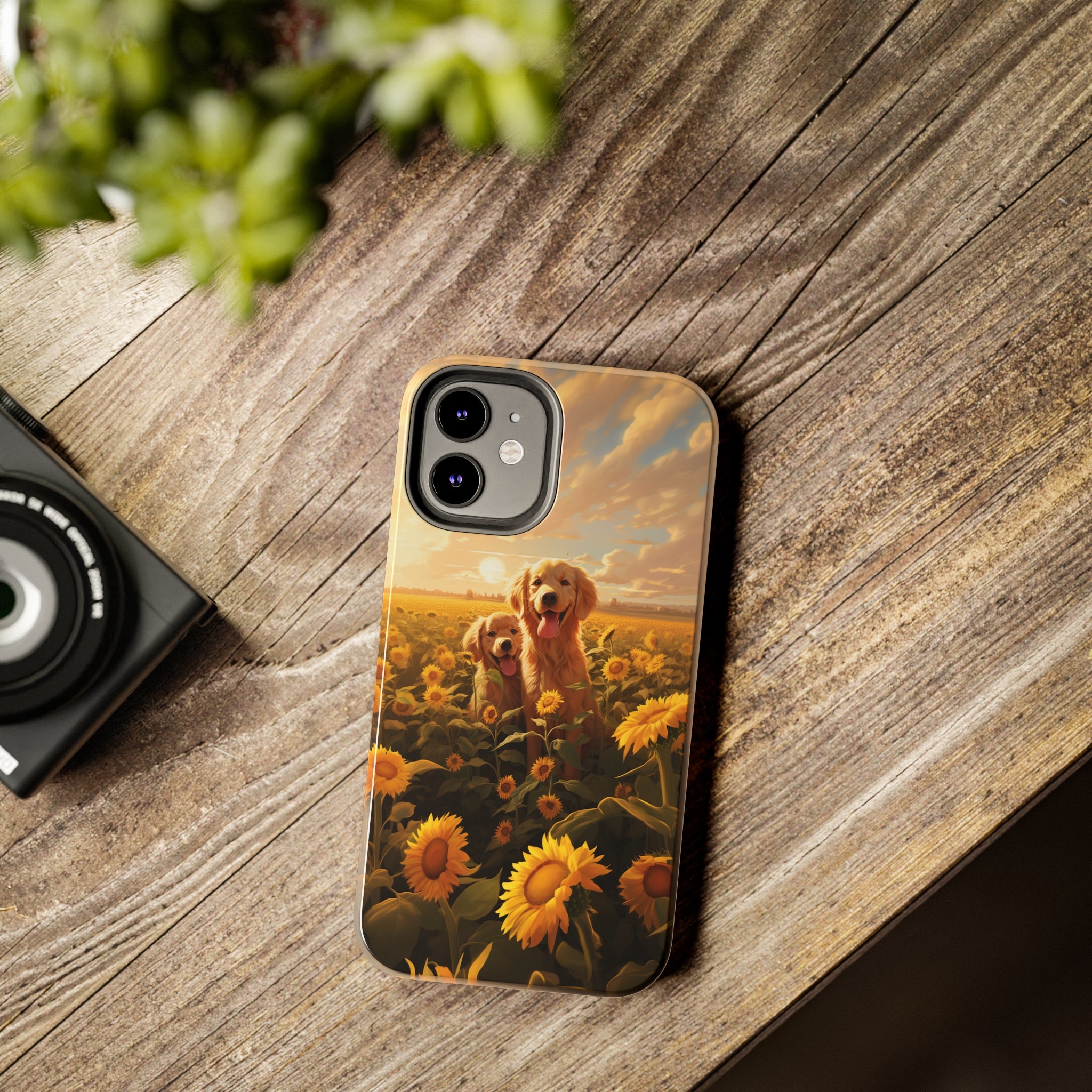 Golden Retriever Love: Impact-Resistant iPhone Case