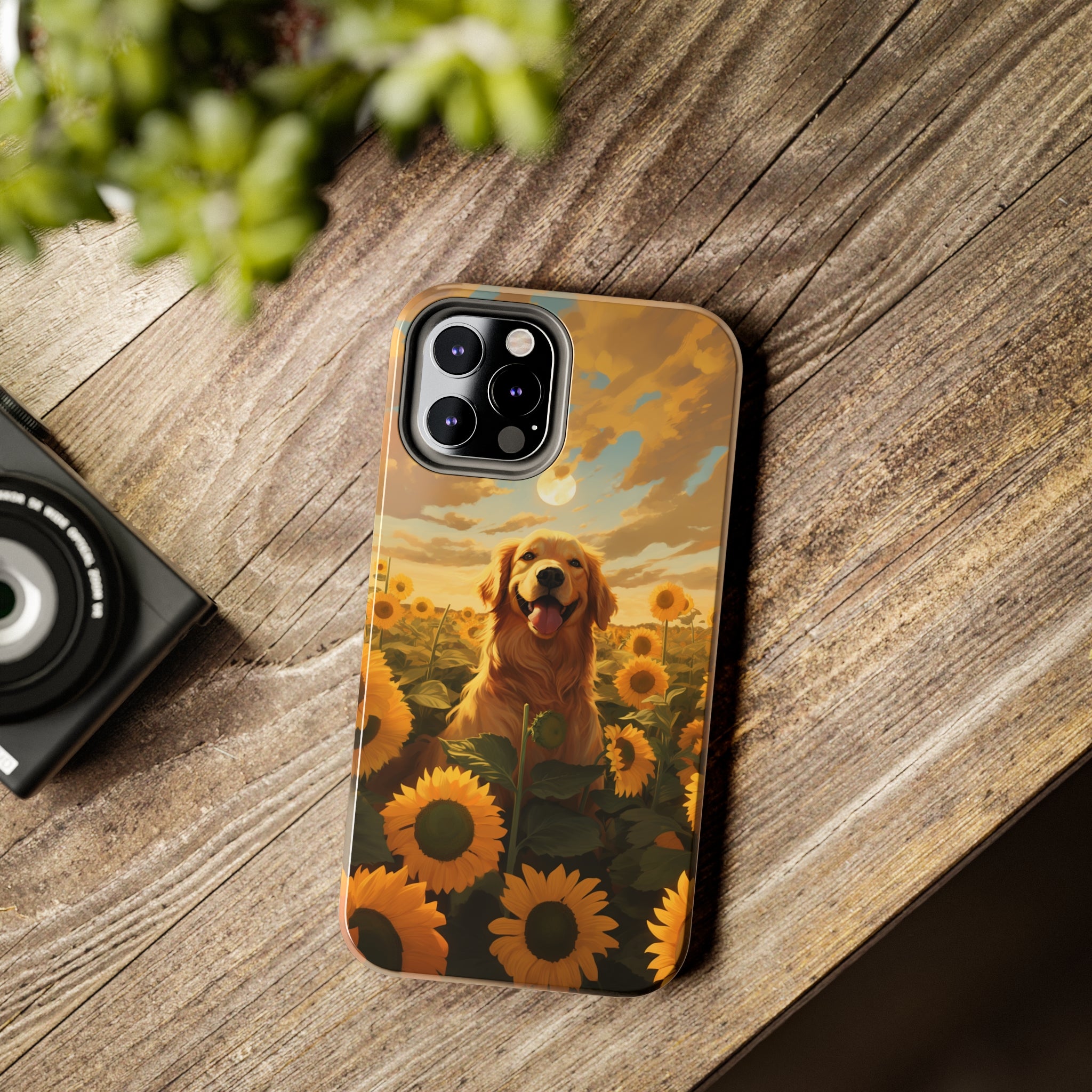 Golden Retriever Love: Impact-Resistant iPhone Case