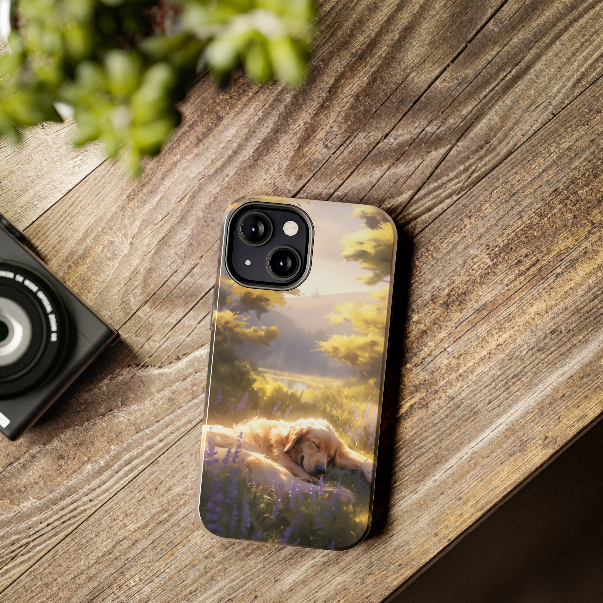 Golden Retriever Love: Impact-Resistant iPhone Case