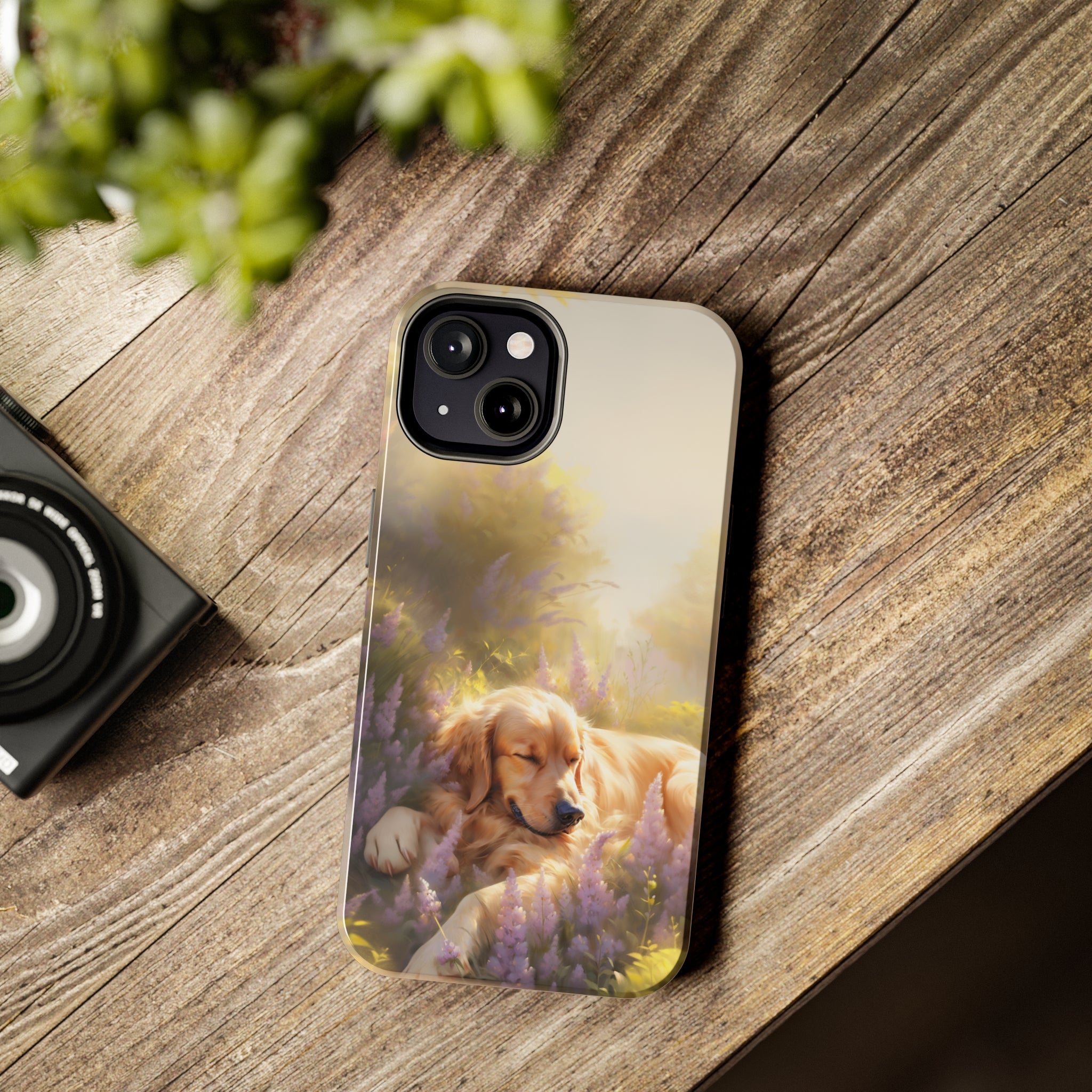 Golden Retriever Love: Impact-Resistant iPhone Case