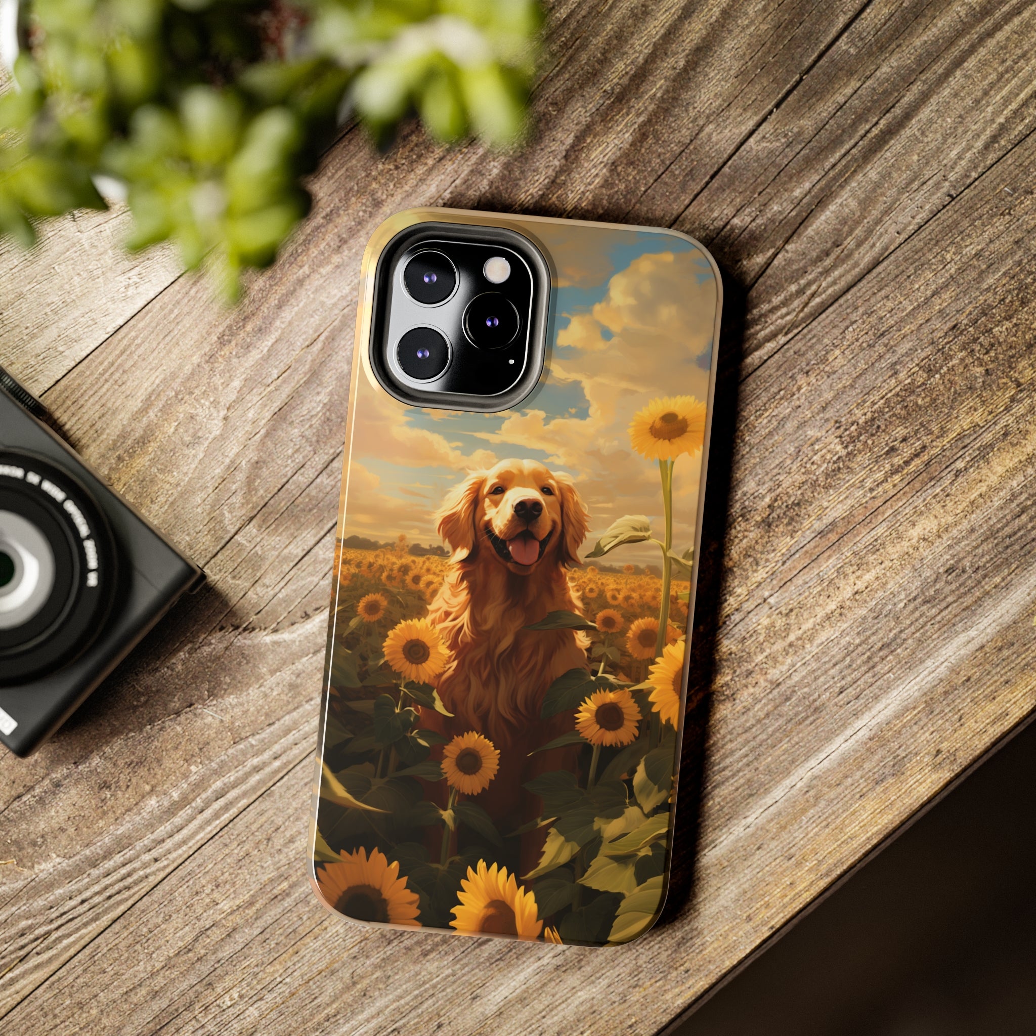 Golden Retriever Love: Impact-Resistant iPhone Case