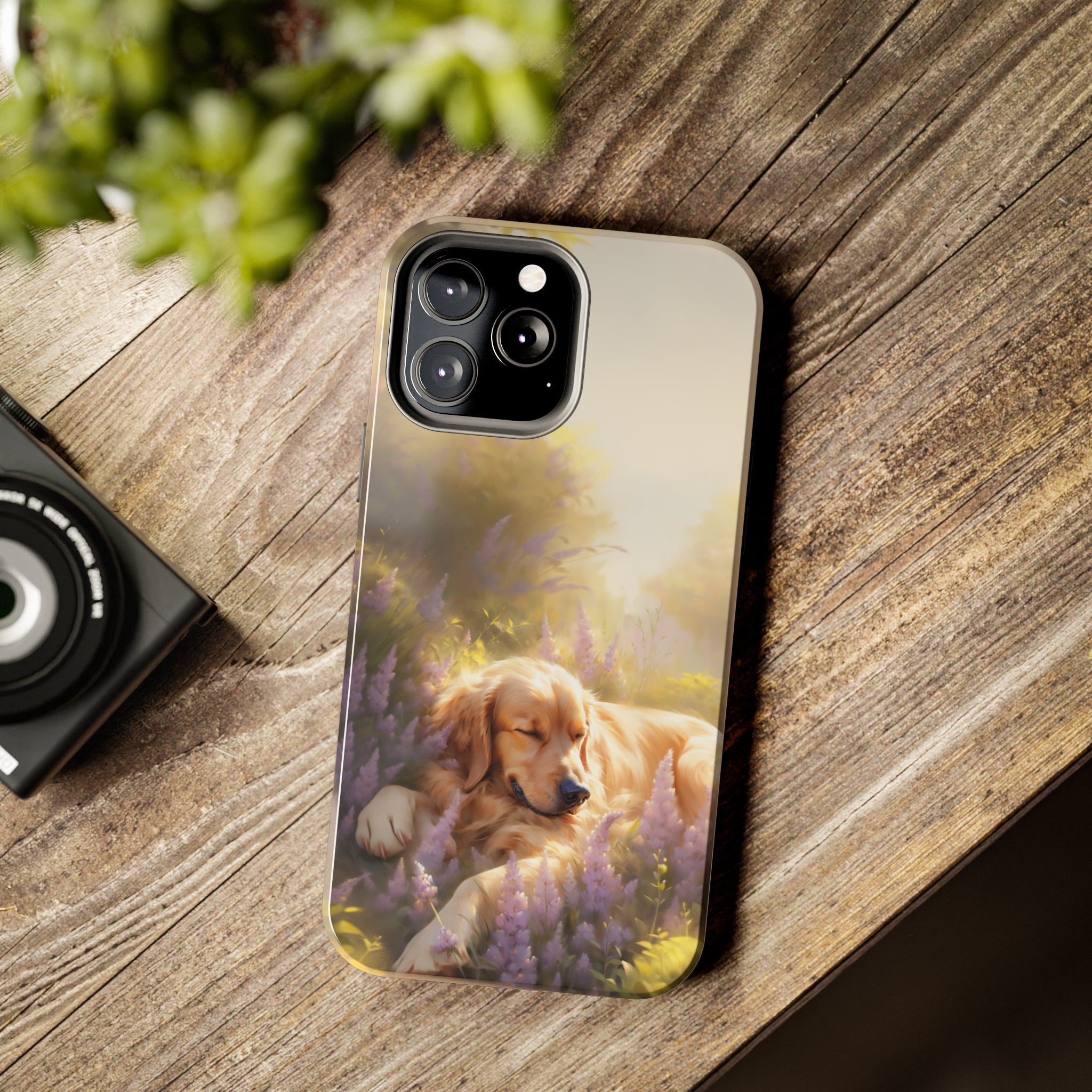 Golden Retriever Love: Impact-Resistant iPhone Case