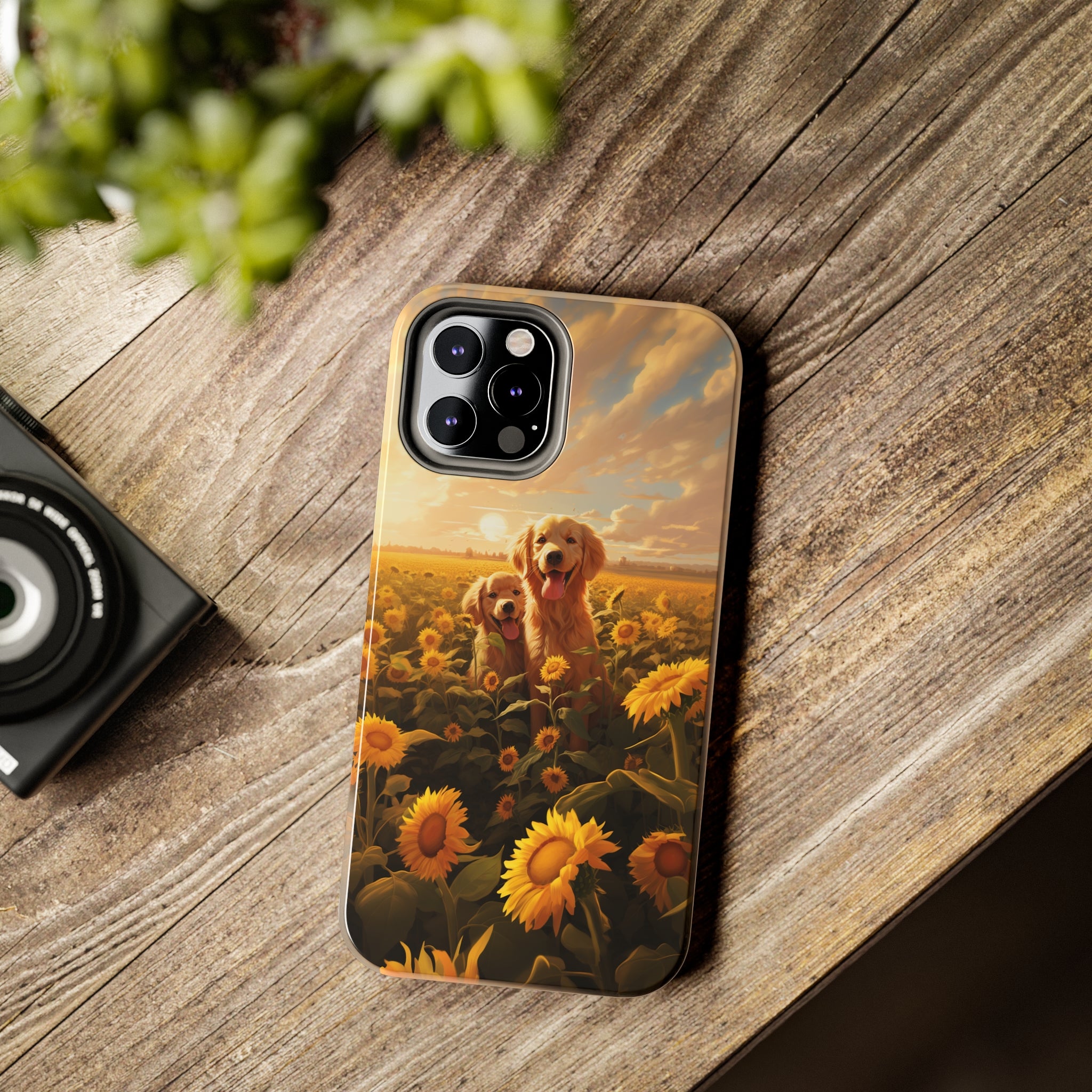 Golden Retriever Love: Impact-Resistant iPhone Case