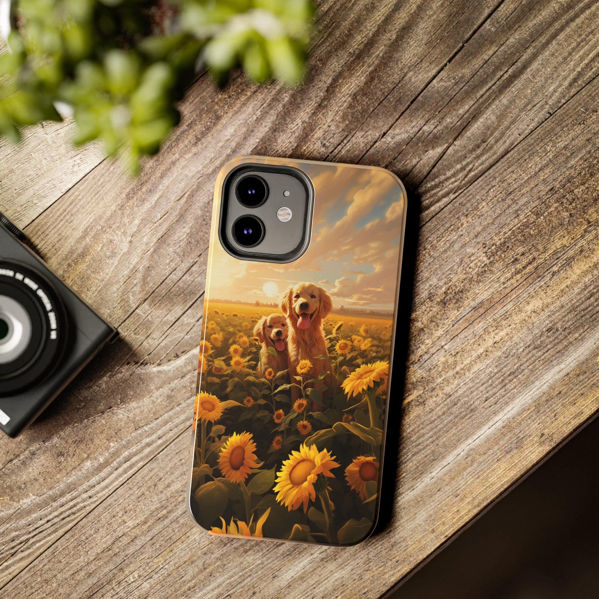 Golden Retriever Love: Impact-Resistant iPhone Case