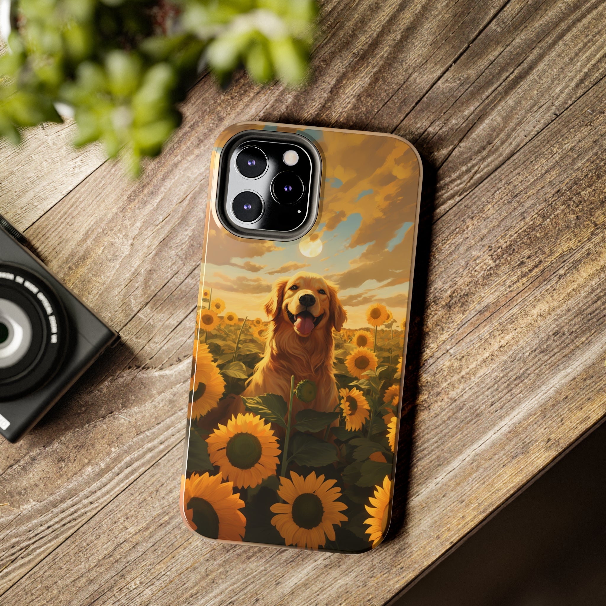 Golden Retriever Love: Impact-Resistant iPhone Case